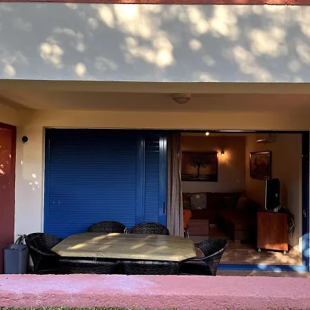 Blue 313 Apartment *